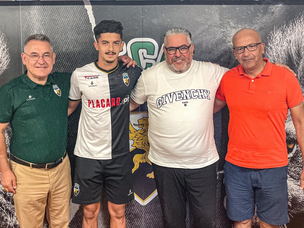 Jovem Belloumi renova por mais 3 épocas!