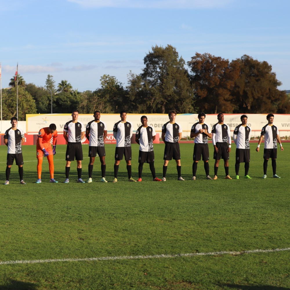 LIGA REVELAÇÃO: VITÓRIA CASEIRA COM MÃO CHEIA DE GOLOS