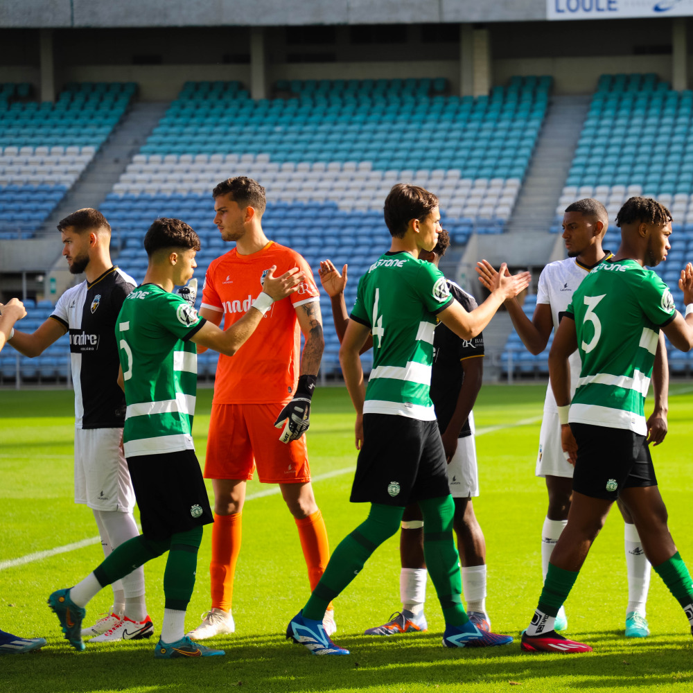 A conversa no balneário resulta e o Farense conquista o empate!